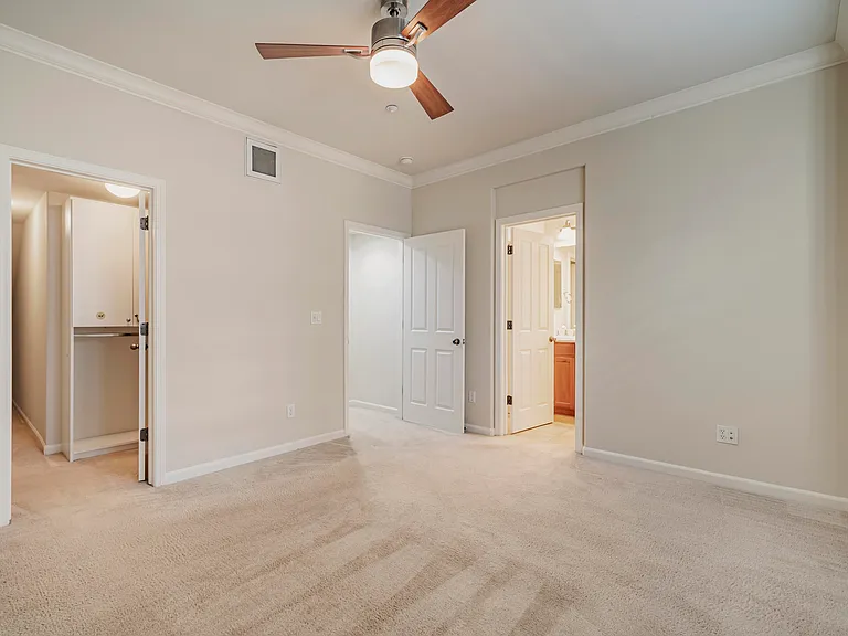 5266 Fioli Loop — Photo 9