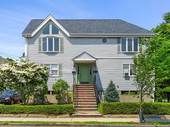 88 Trowbridge St Unit 88, Belmont, MA 02478