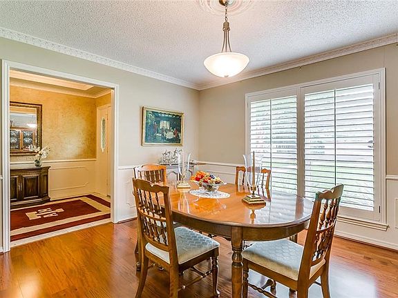 5th image of 1706 Woodridge Ct
