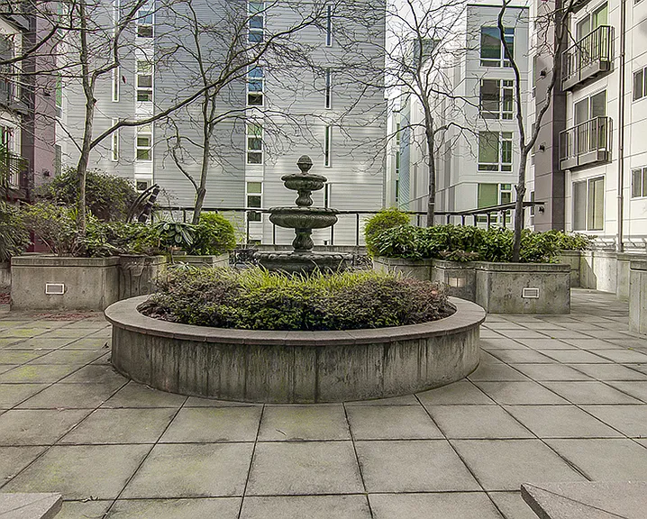 323 Queen Anne Ave N #712 — Photo 7
