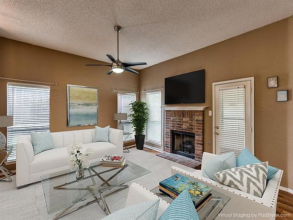 3rd image of 8201 Newport Dr