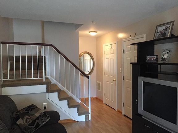 4th image of 303 Aspen Knolls Way