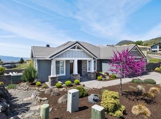 5607 Autumn Park Dr, Medford, OR 97504