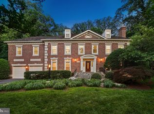 9646 Eagle Ridge Dr, Bethesda, MD 20817