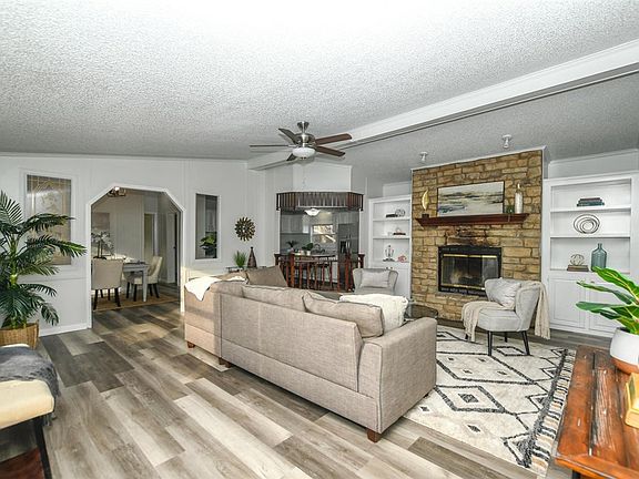 5th image of 2850 Indian Springs Dr