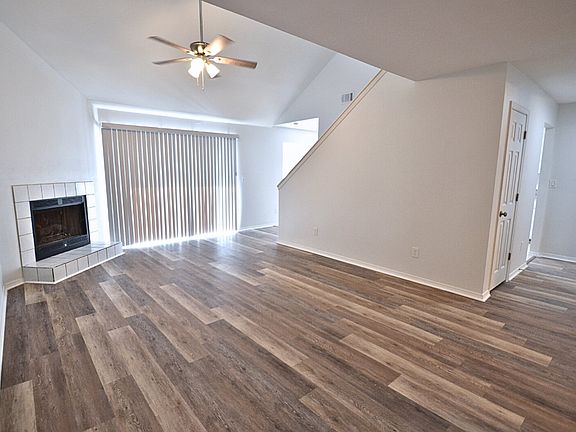 5th image of 310 Schneider Dr