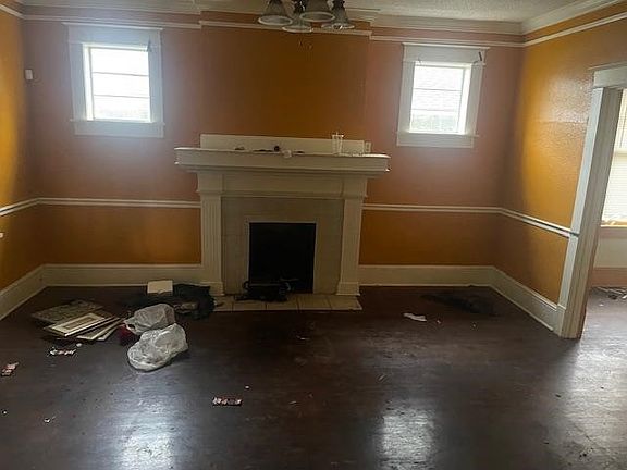 2nd image of 226 N Bellevue Blvd