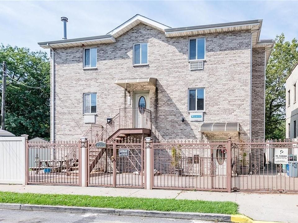 1st image of 725 Quincy Avenue