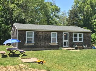33 Stone Bridge Dr, South Kingstown, RI 02879