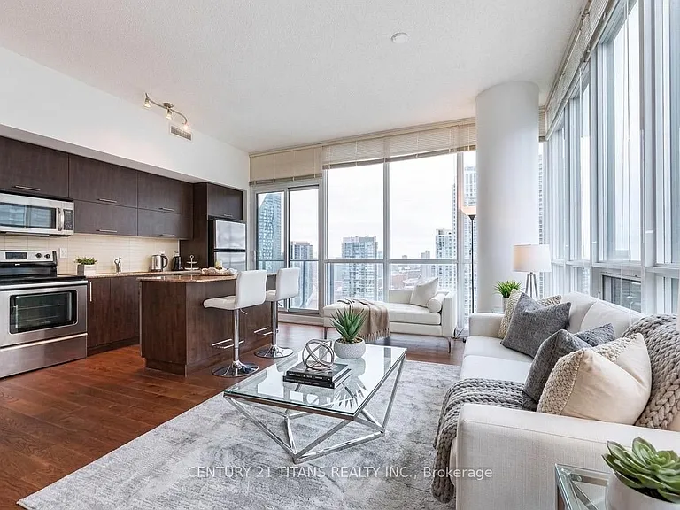 55 Bremner Blvd #2807 — Photo 1
