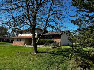 1239 Bradshire Dr, Columbus, OH 43220