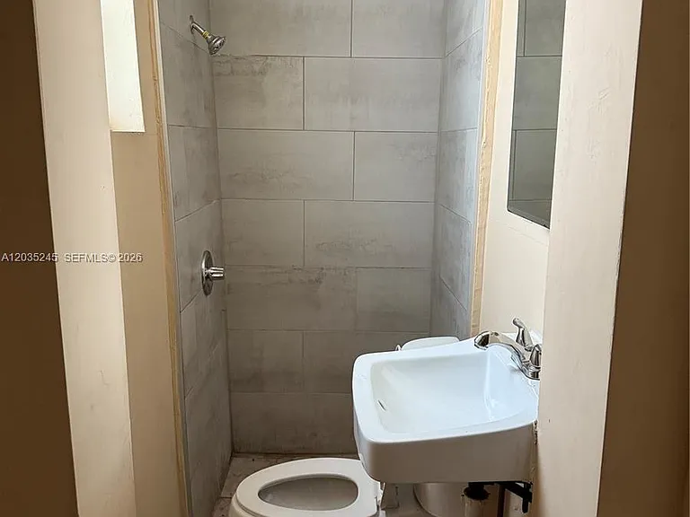 41 SW 7th Ave #1 — Photo 2