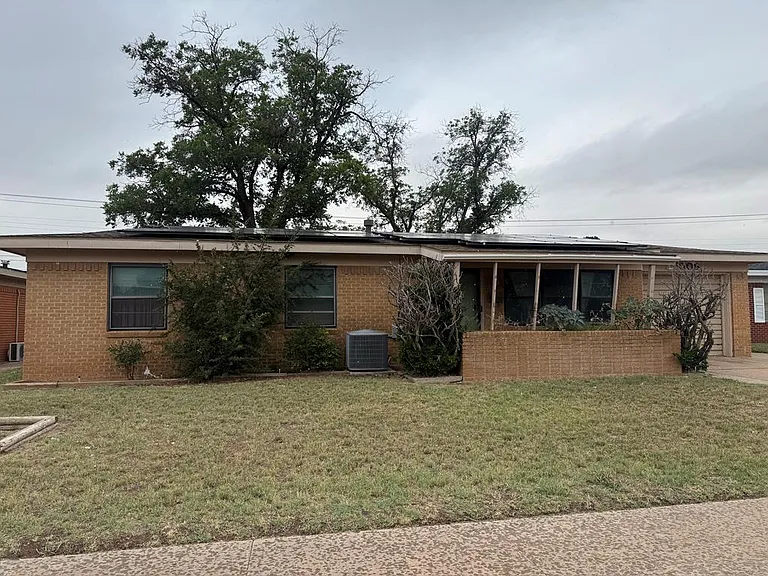 1009 NW 13th St — Photo 1