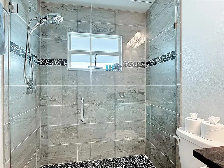 202 Long Meadow Ln — Photo 33