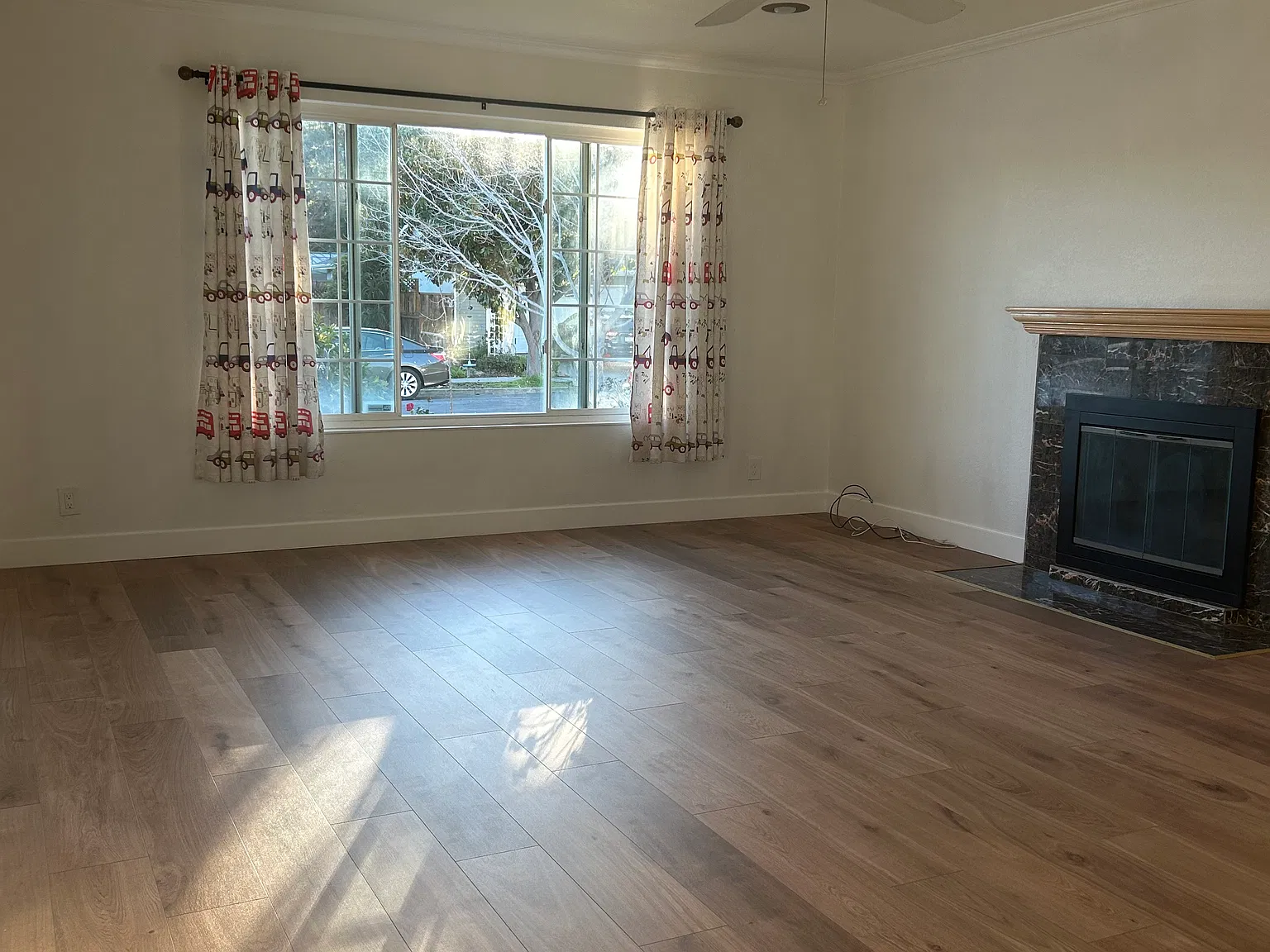 3 bed, 1380 sqft, $4,300 — Photo 4