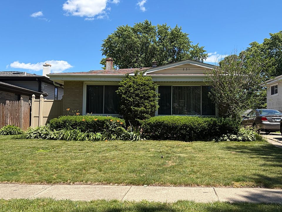 1st image of 231 Lincoln Ln