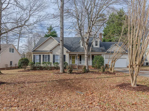 802 S 3rd St, Mebane, NC 27302