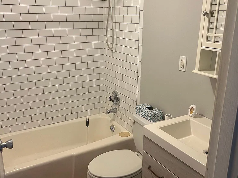 11 Linwood Ave #5 — Photo 9