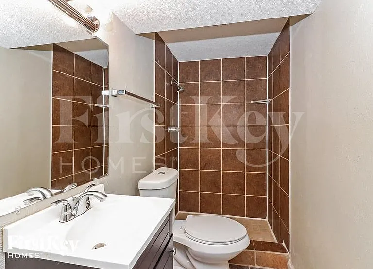 518 S Adams St — Photo 14