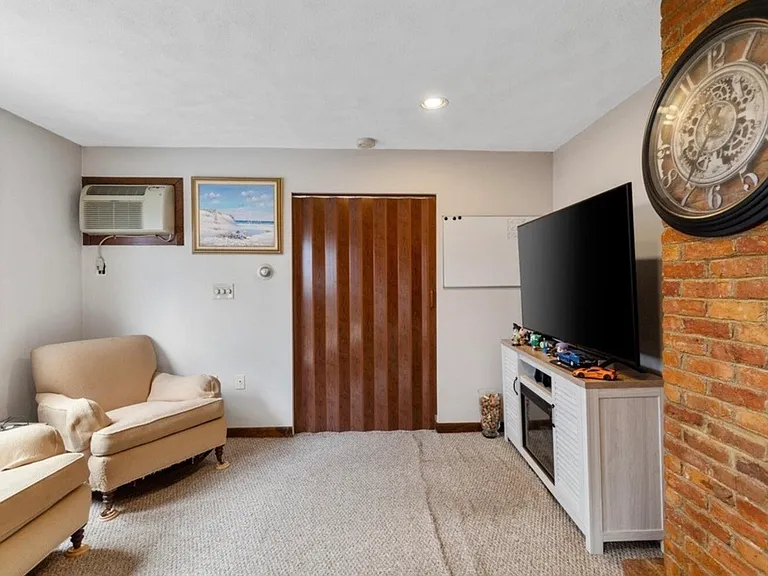 63 Woodville St #1 — Photo 6