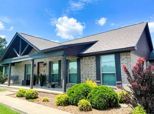 379 Jaybird Ln, Searcy, AR 72143