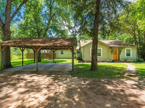 11196 Moss St, Brownsboro, TX 75756