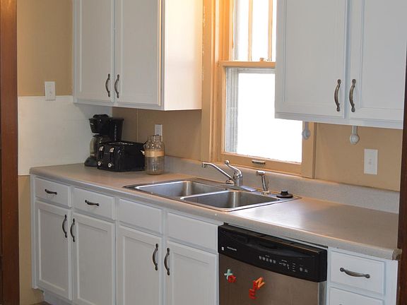 5th image of 355 N 32nd St
