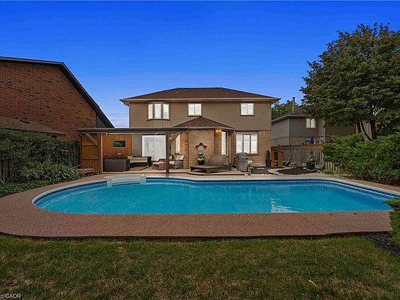 3rd image of 59 Randolf Ct