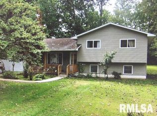 35 Victoria Ann Rd, Carrier Mills, IL 62917