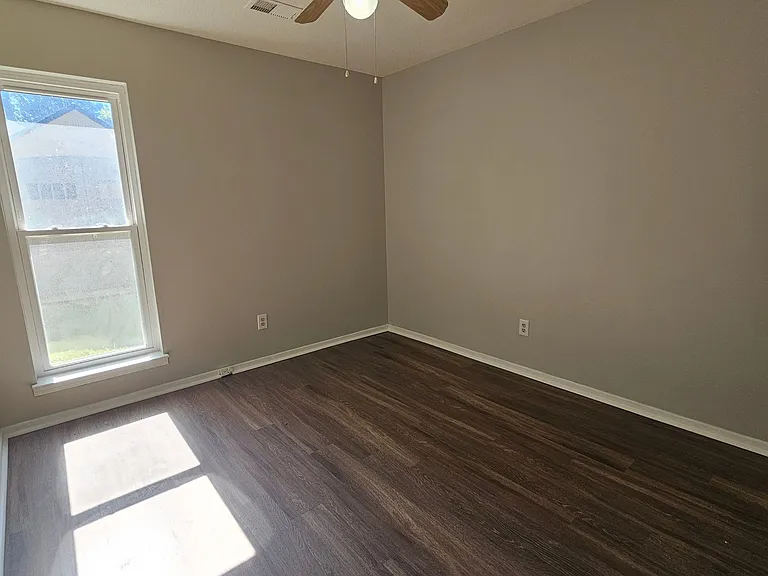 6340 Cornwall Rd — Photo 11