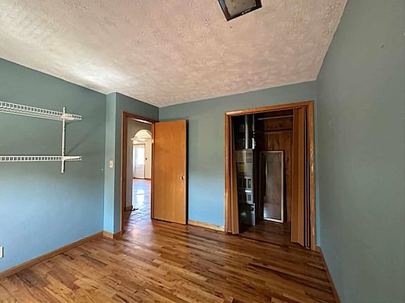 5th image of 1716 W 2ND