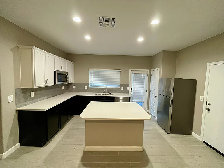 23955 W Watkins St — Photo 17