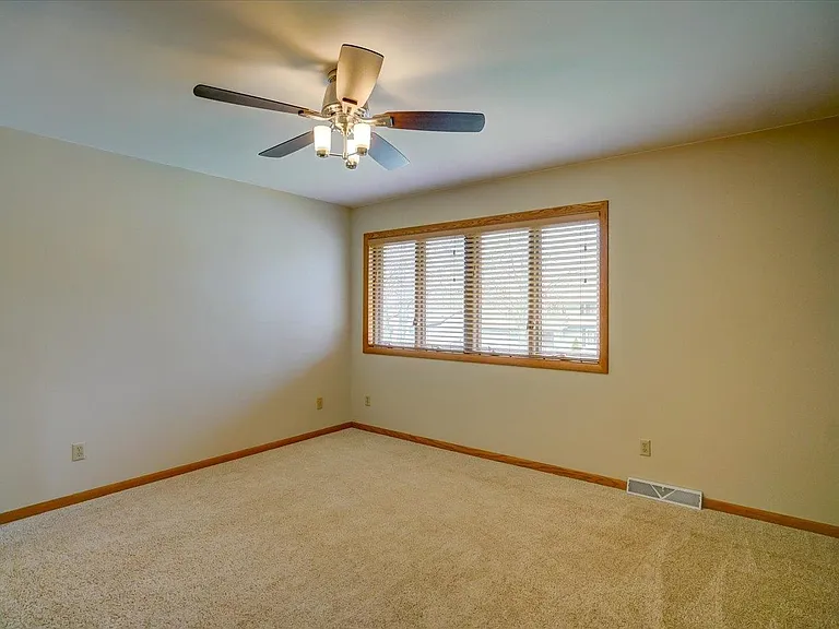 5117 Hackney Way — Photo 22