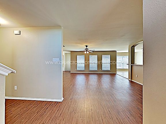 4th image of 2108 Pecan Ridge Dr
