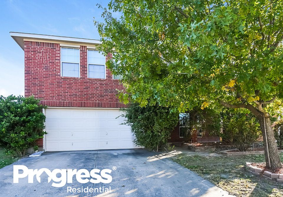 1st image of 804 Plumeria Dr