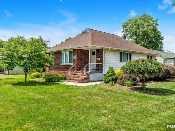 321 Henley Ave, New Milford, NJ 07646
