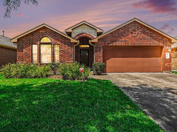 2930 Canadian Goose Ln, Baytown, TX 77521