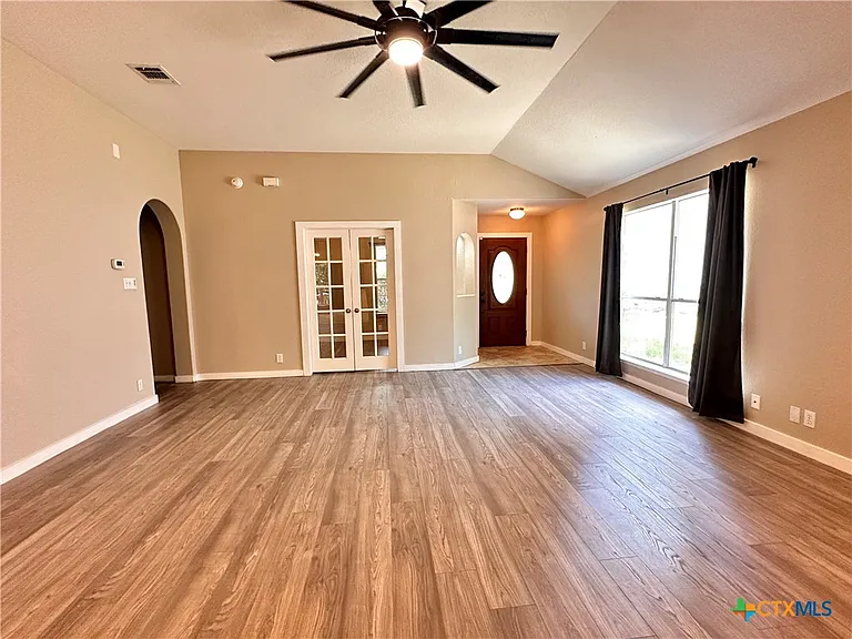 2029 Northview Dr — Photo 9