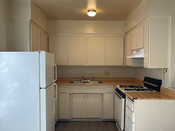 3rd image of 1090 N Court St APT A