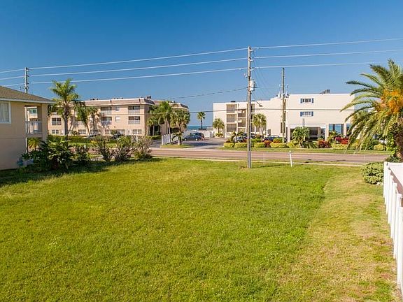 3rd image of 3141 Gulf Blvd
