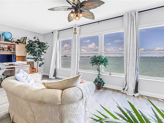 3rd image of 6020 SHORE BOULEVARD S #607