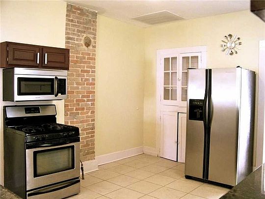 3rd image of 1424 Clouet St