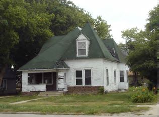 405 S Main St, Georgetown, IL 61846