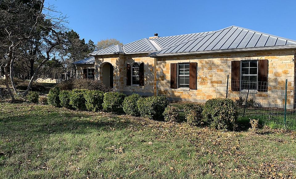 1st image of 200 Roaring Creek Dr