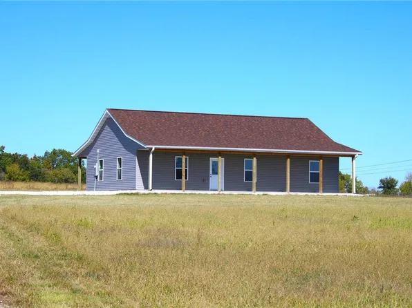 99 Private Rd #2454, Huntsville, MO 65259