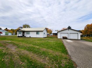 980 Kalmia St, Kettle Falls, WA 99141