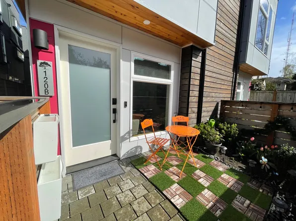 120B 17th Ave E, Seattle, WA 98112