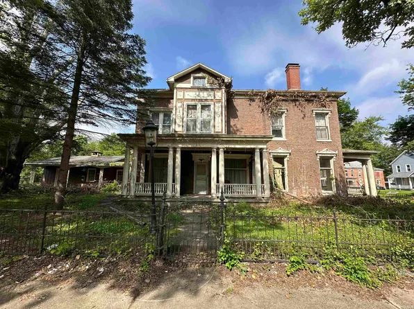927 North St, Logansport, IN 46947