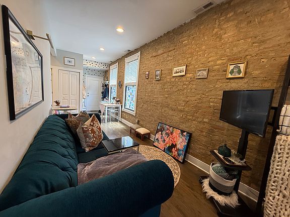 3rd image of 2354 N Elston Ave APT 3R