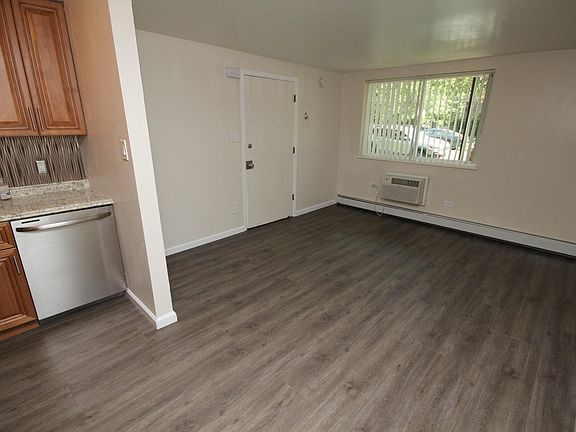 4th image of 1275 E 11th Ave APT 2